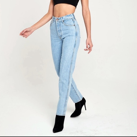 REVICE hi-rise Straight Leg Blue Jean - Picture 3 of 4